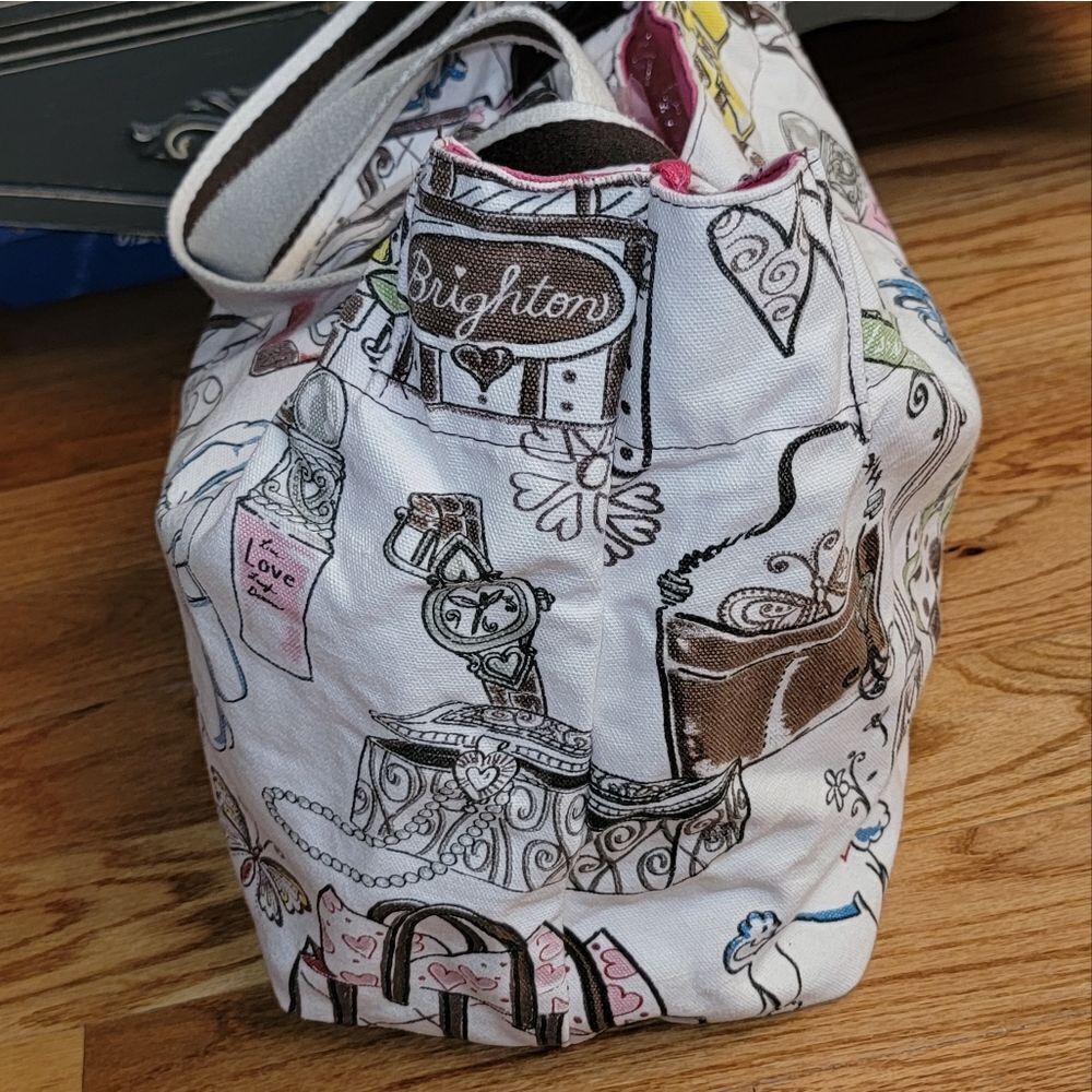 Brighton Boulevard City Best Friend Print Large Canvas Women's Tote Bag - Picture 6 of 15